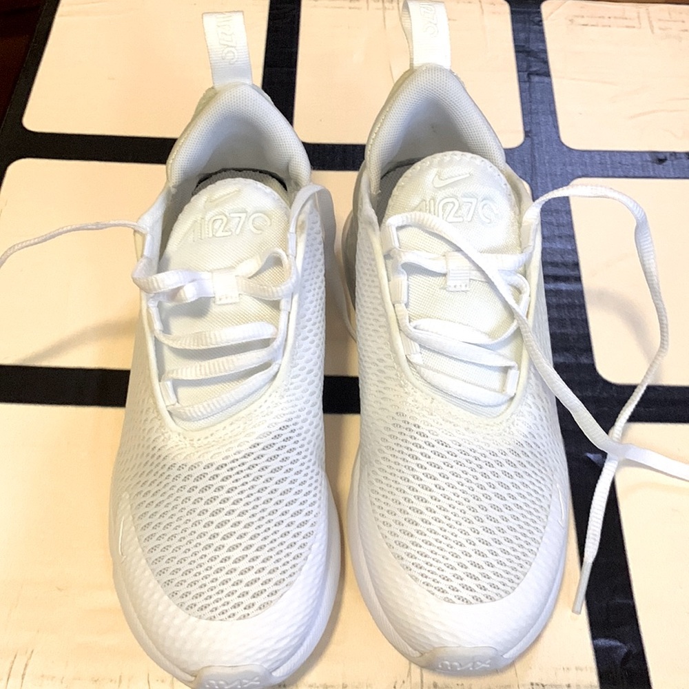 Nike Air 270